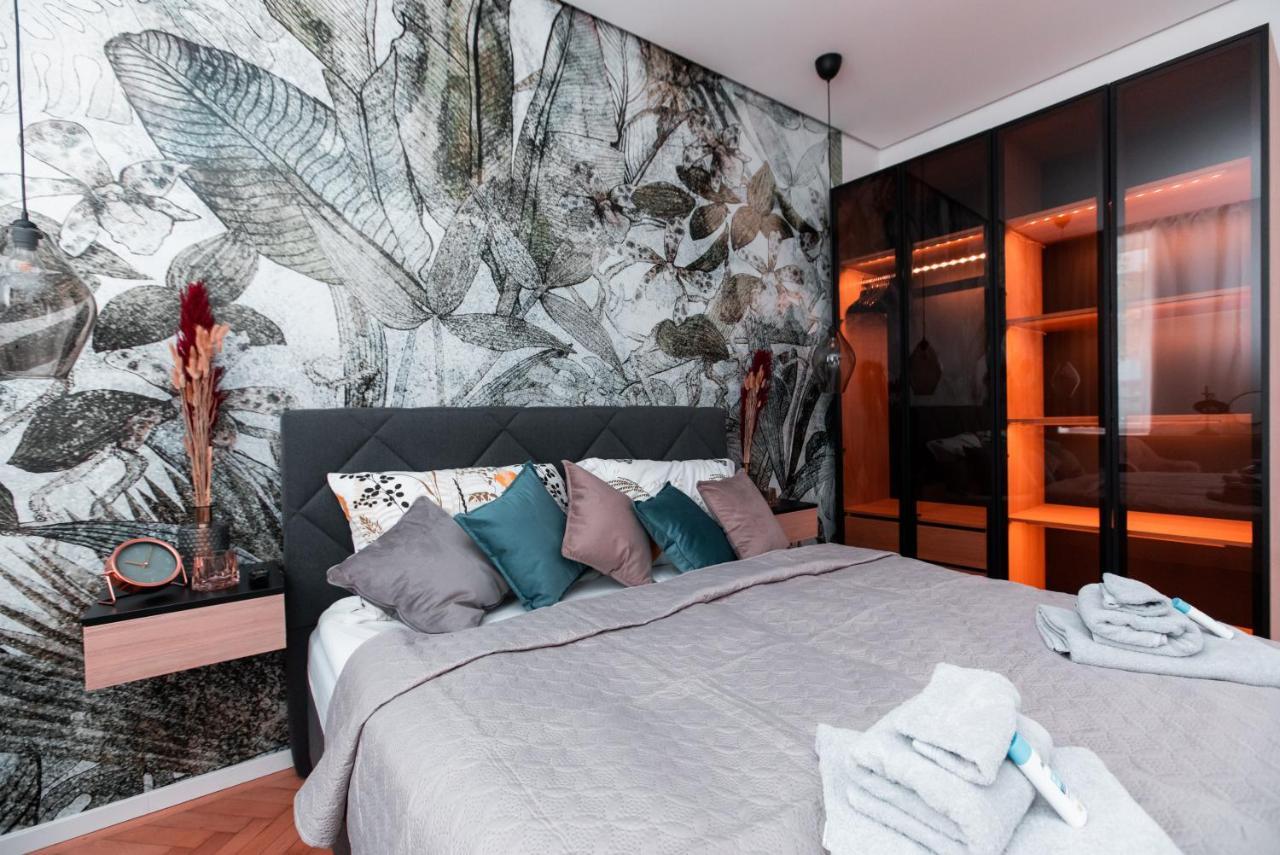 Petit Luxe Apartment *