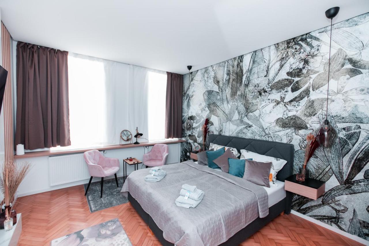Petit Luxe Apartment